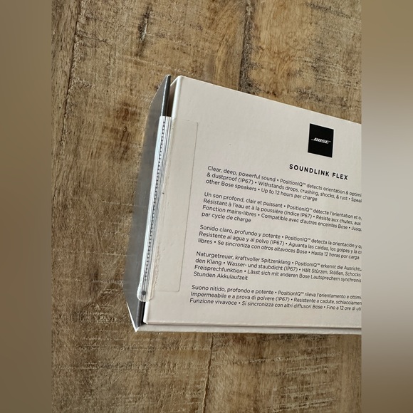 Bose Soundlink Flex Speaker black BRAND NEW IN SEALED BOX - Picture 4 of 5